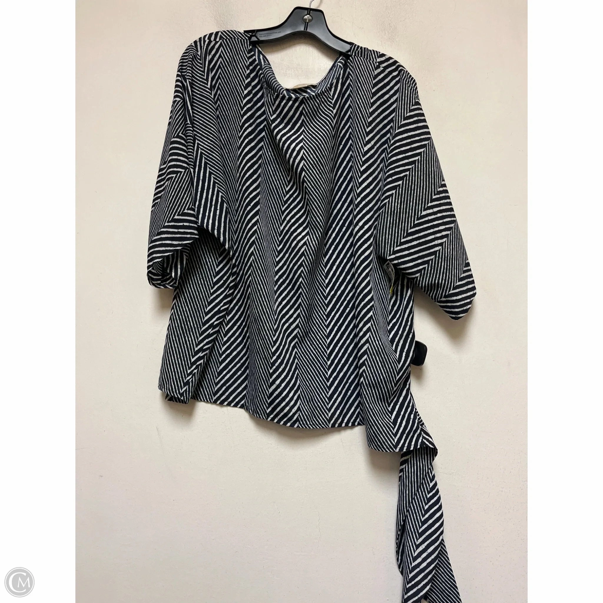 Sleek Layer Relaxed Vibes Top Short Sleeve By Michael By Michael Kors In Blue & White, Size: 2x