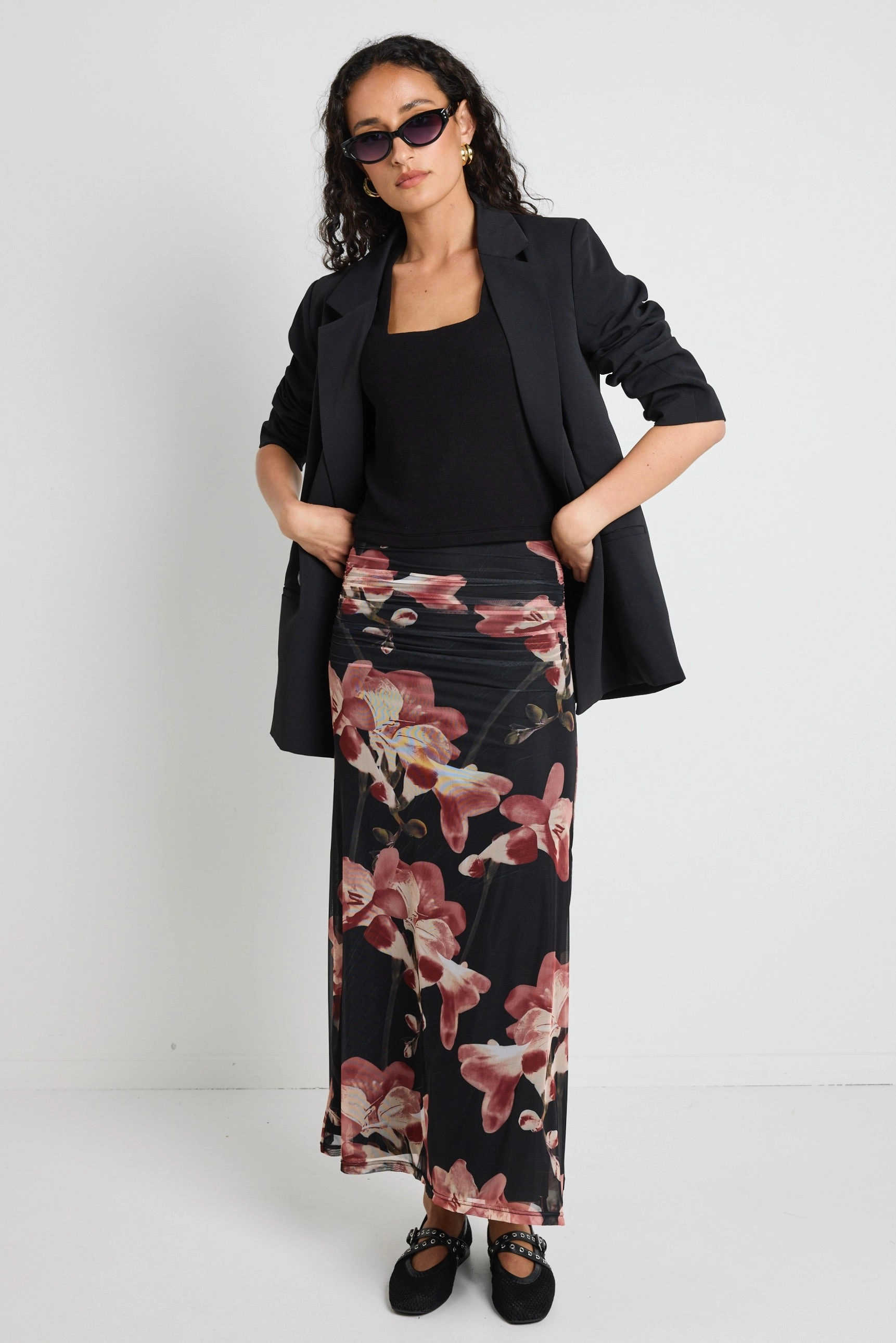 Manner Blush Floral Rouched Mesh Midi Skirt Classic Fit lace accents