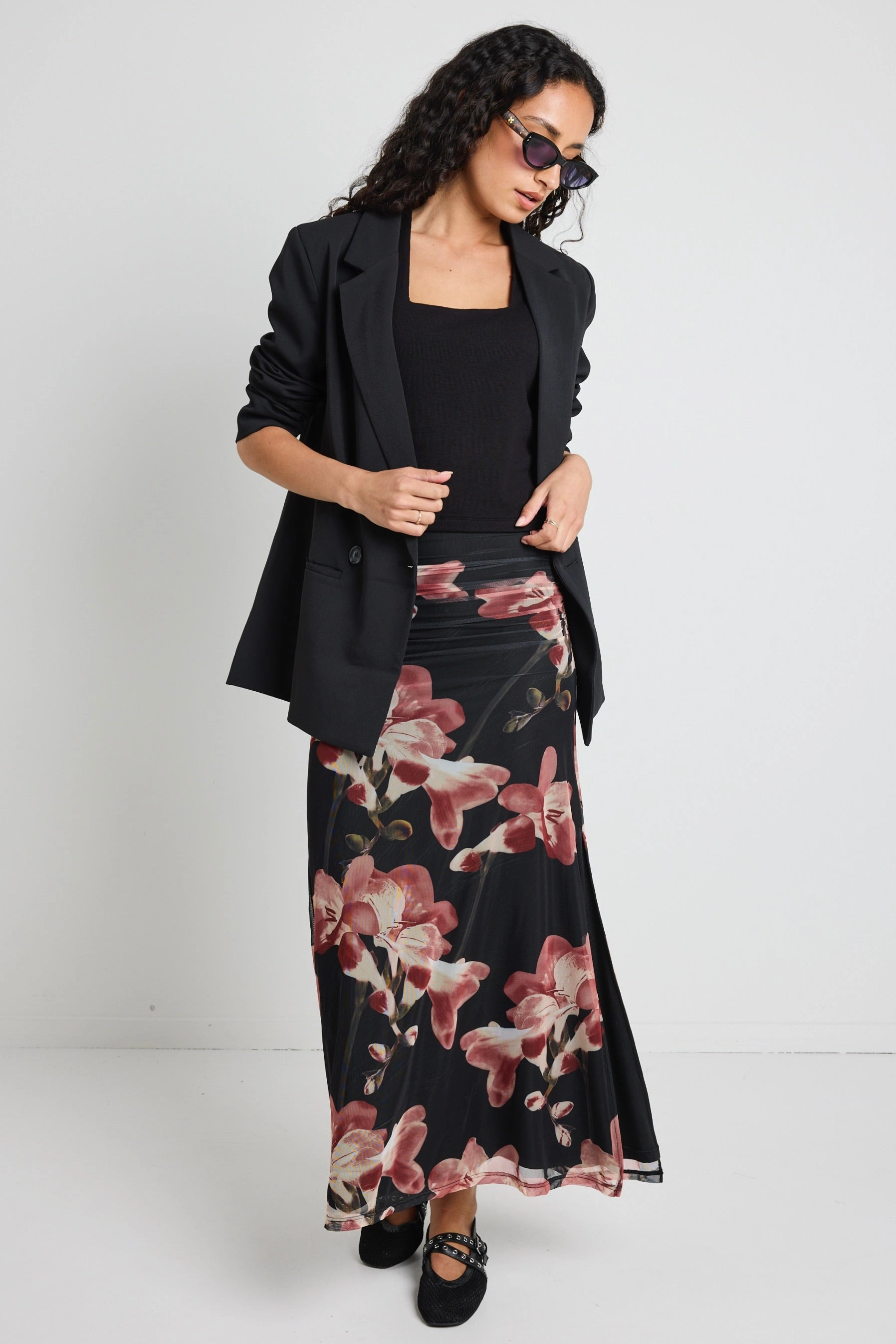 Manner Blush Floral Rouched Mesh Midi Skirt Polished Fit