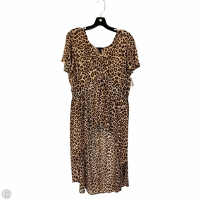 TaglessDesign Top Short Sleeve By Torrid In Animal Print, Size: 2x