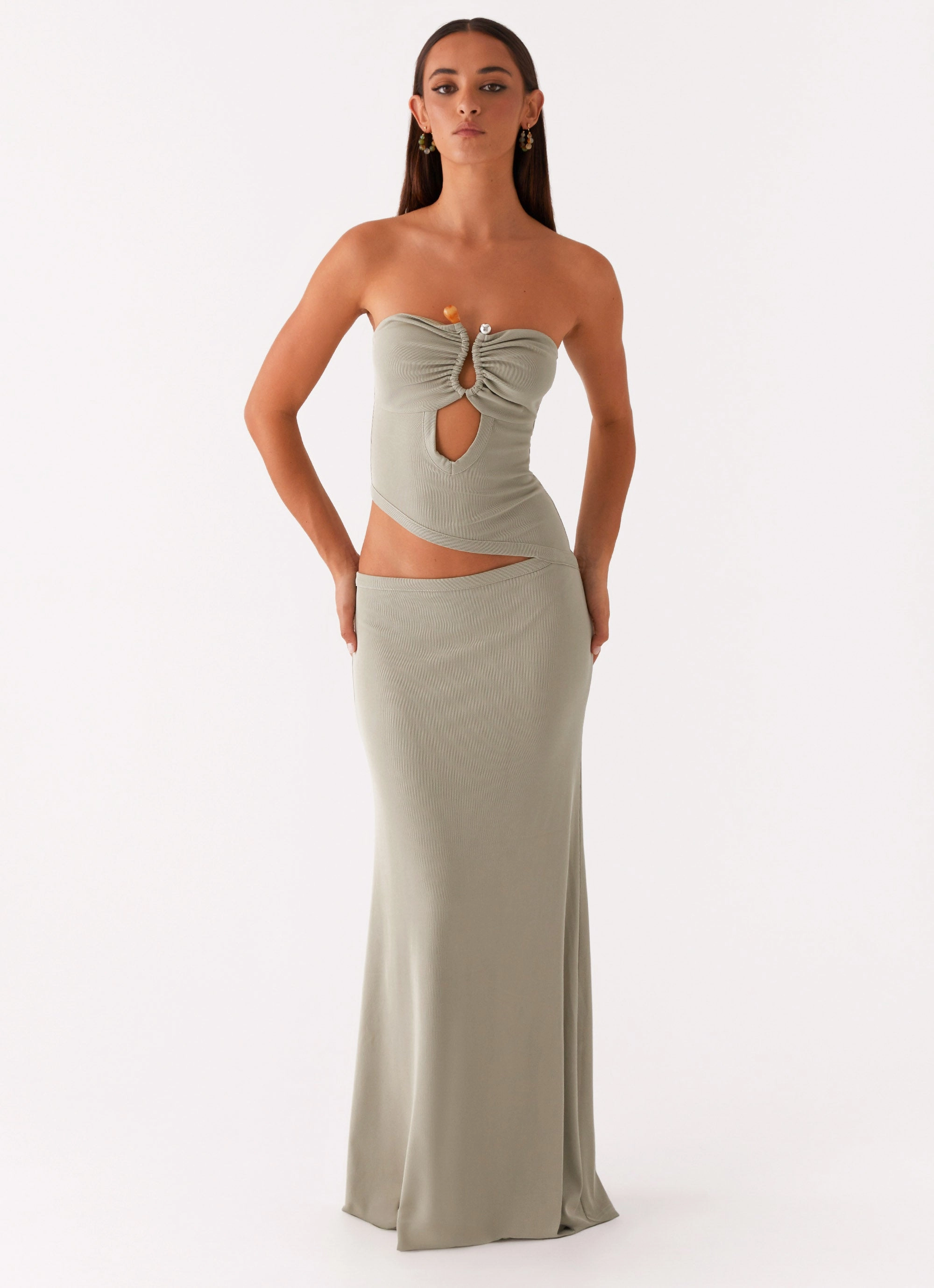 Wild Roses Maxi Dress - Sage Formed Look