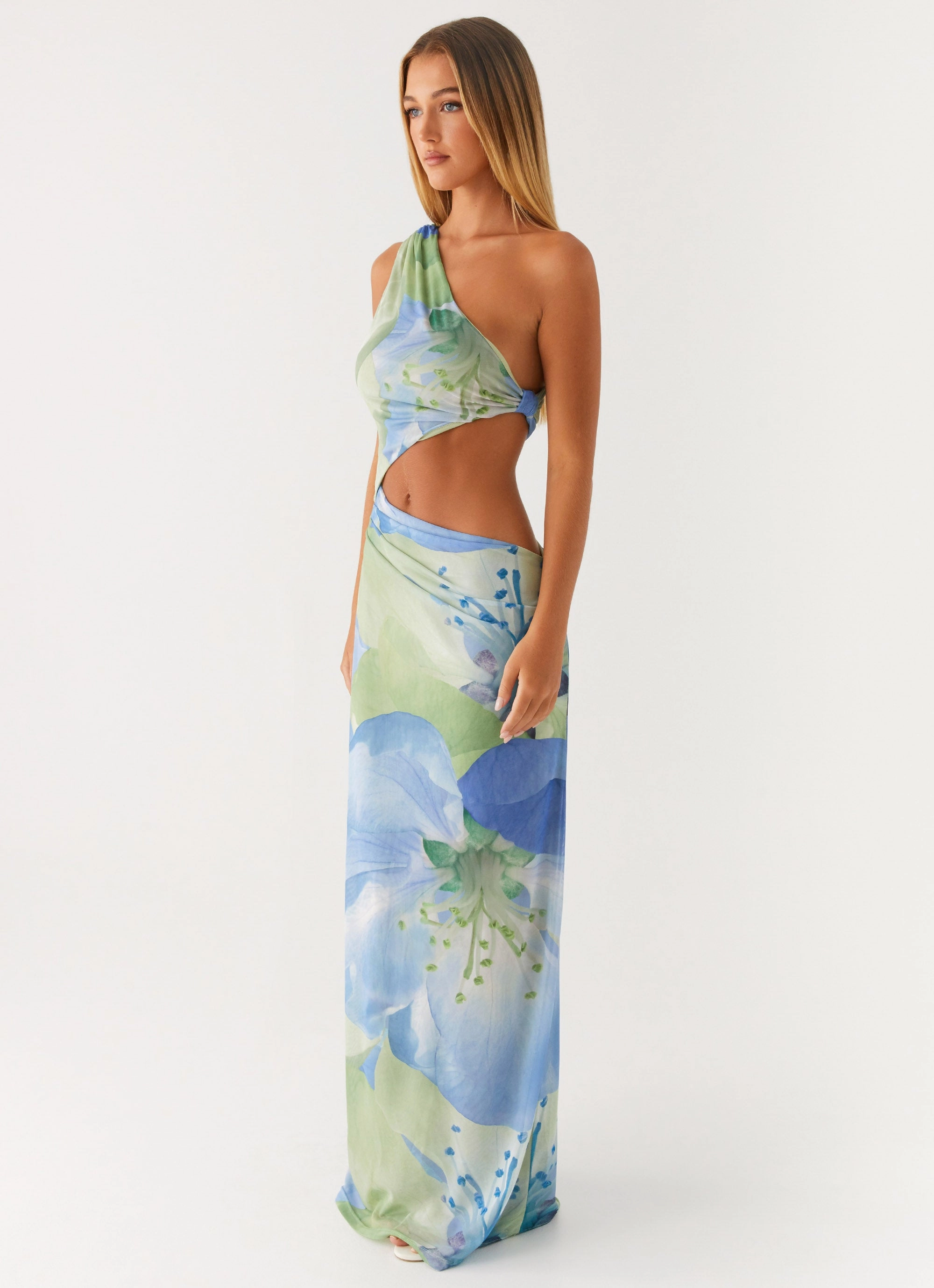 Wilder Maxi Dress - Flower Print Saturated Hue Travel-friendly