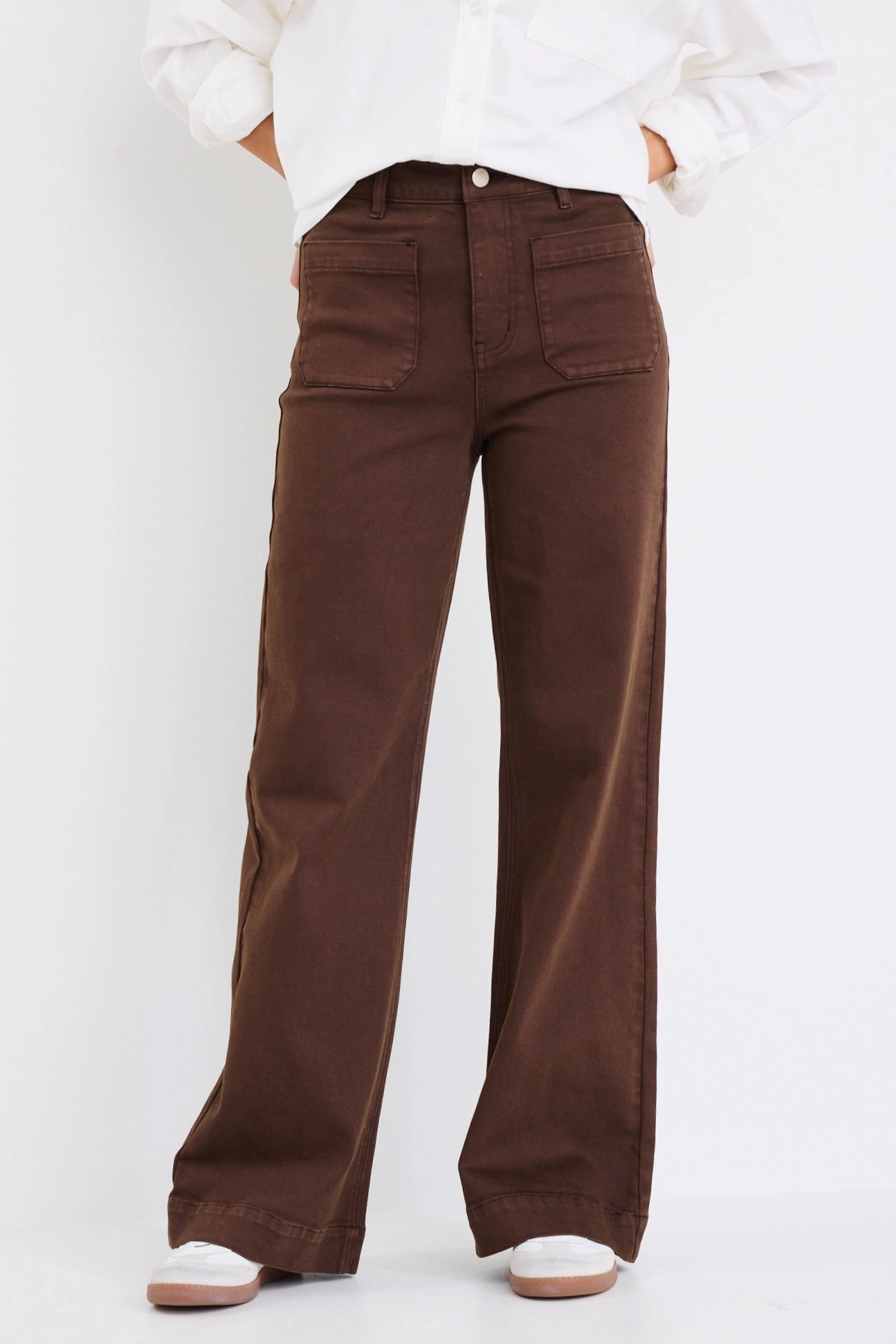 Body-Hugging Fit Zoey Chocolate High Rise Wide Leg Pocket Jean